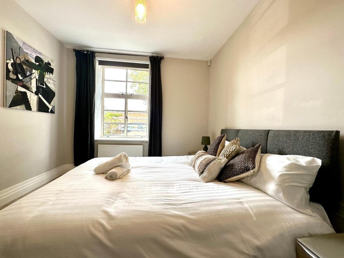 Desirable 2 Bedroom Apartment In Bicester That Sleeps 5 Zewnętrze zdjęcie