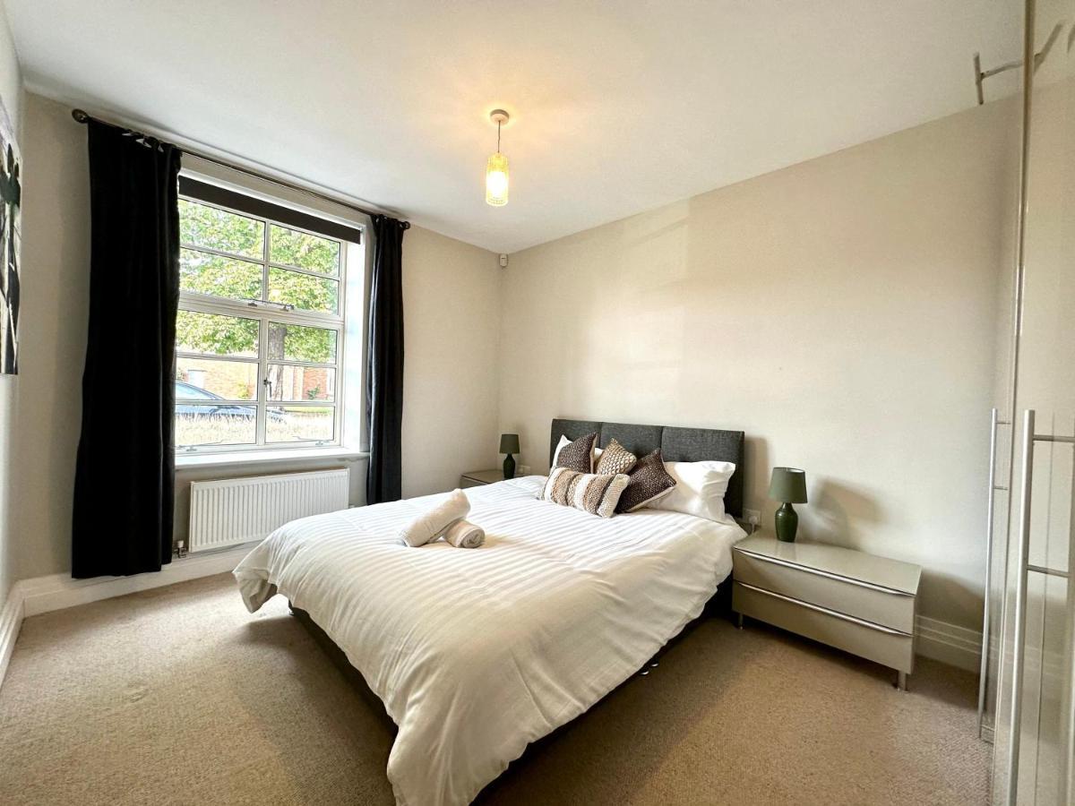 Desirable 2 Bedroom Apartment In Bicester That Sleeps 5 Zewnętrze zdjęcie